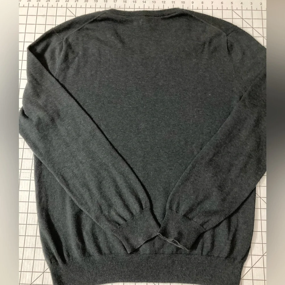 J. Crew Men’s Medium Charcoal Grey‎ V-Neck Sweater